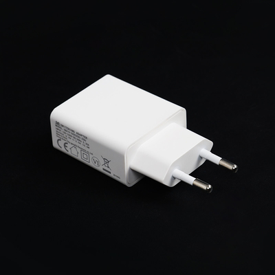 El CE certificó el cargador del litio de la batería del enchufe de la UE del poder de salida del cargador de 5W 5V 1A USB